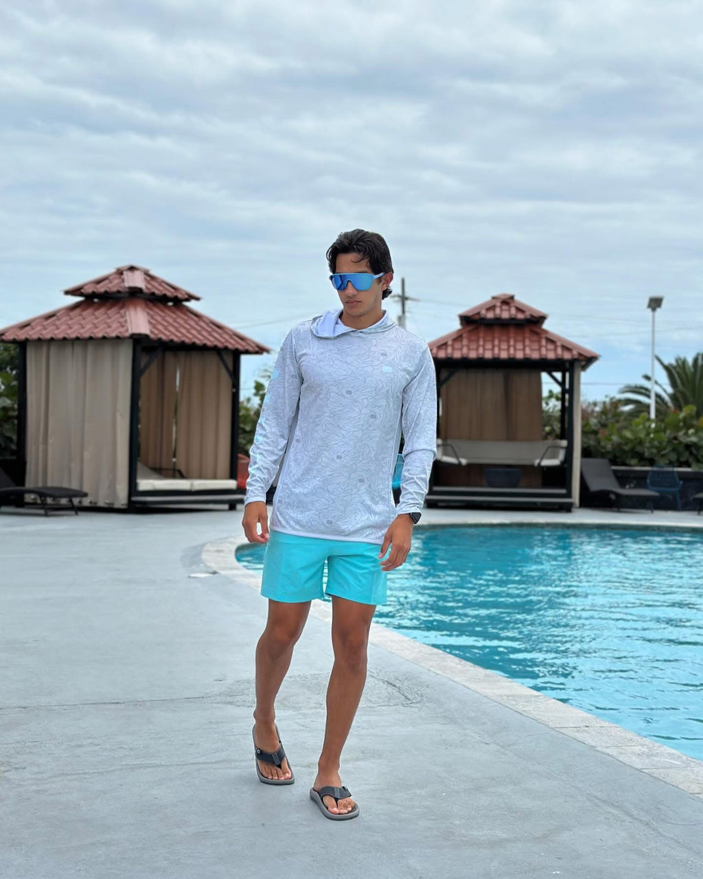 Avid wish Bone Kinetic Hooded Avidry white