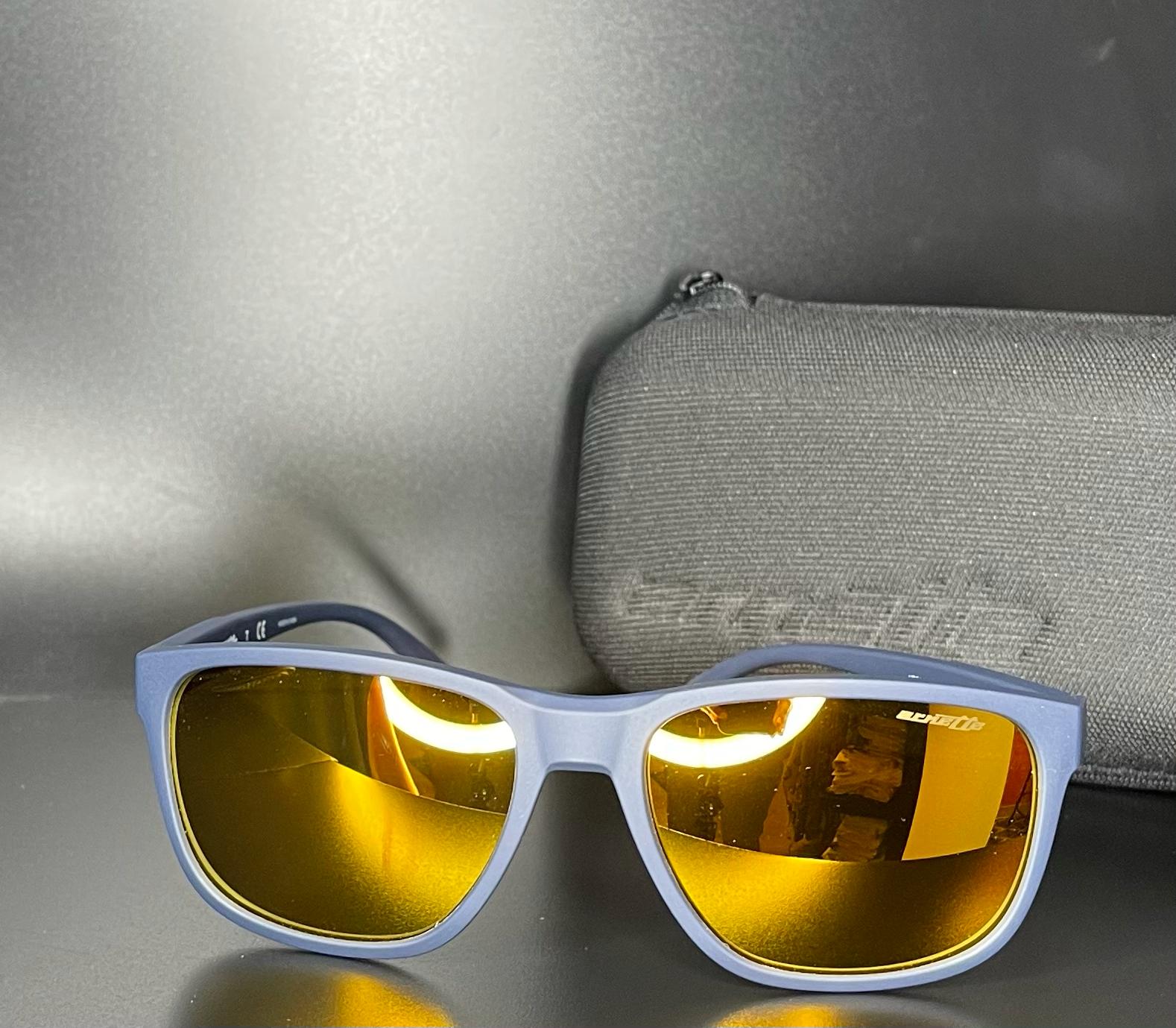 arnette 4257 27175A