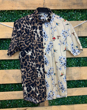 Load image into Gallery viewer, Sambarlot Animal Print And Flower Shirt
