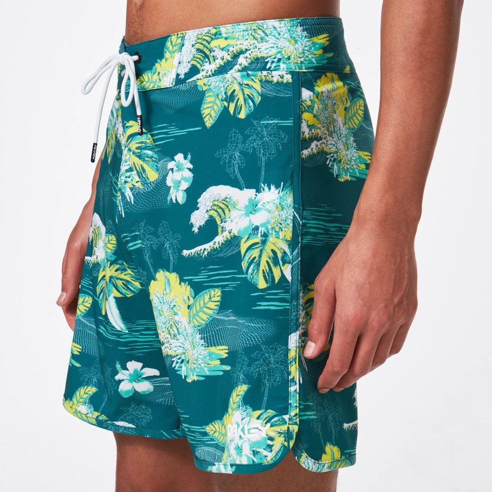Short Tropical Bloom 18 Boardshort Bay berry Hawai